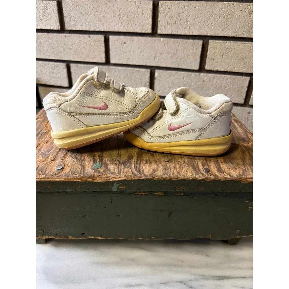 Vintage Nike 90s Toddler  White PinkVelcro Athletic Shoes Size 4